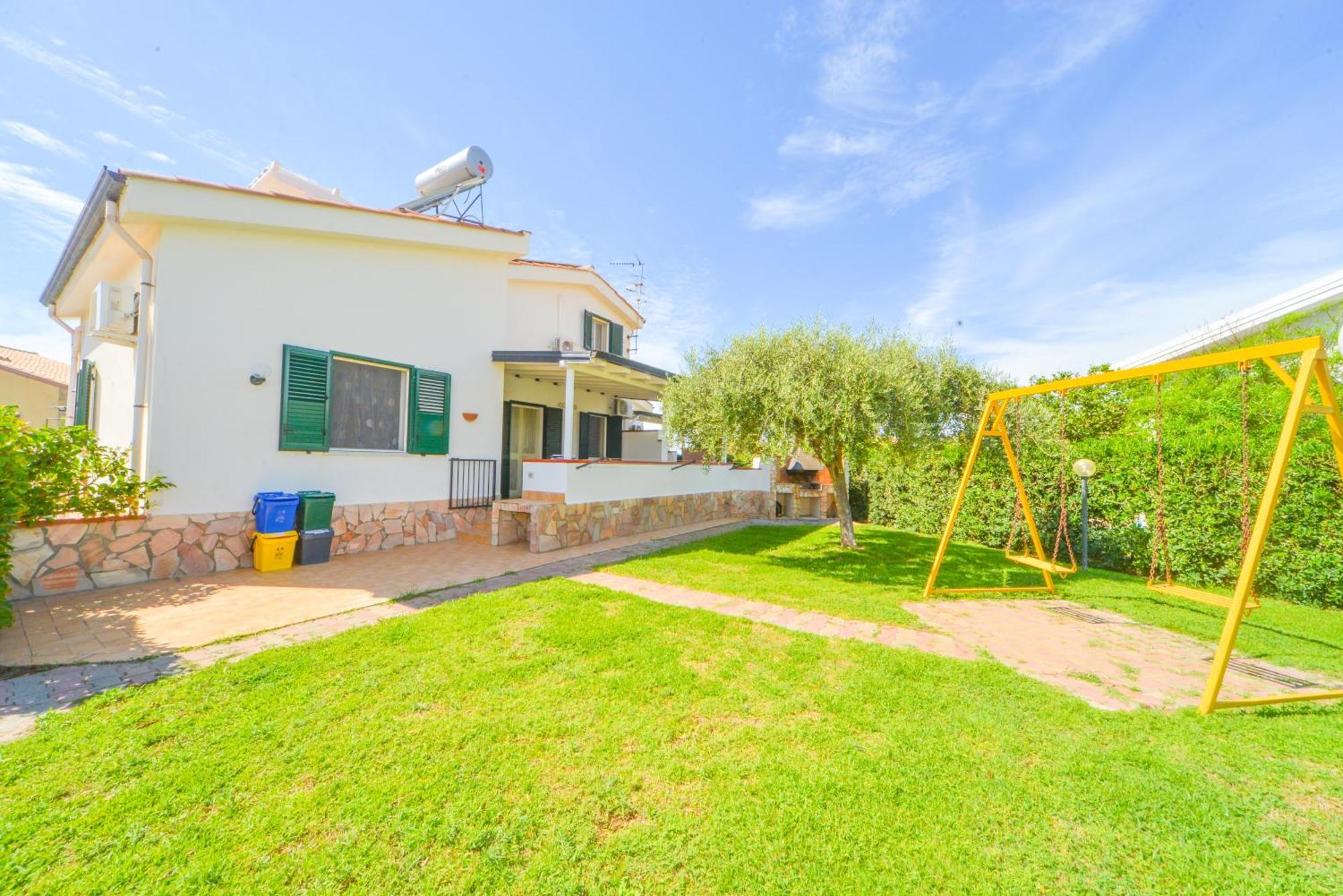 Case Vacanze Mare Nostrum - Villas In Front Of The Beach With Pool Кампофеліче-ді-Роччелла Екстер'єр фото
